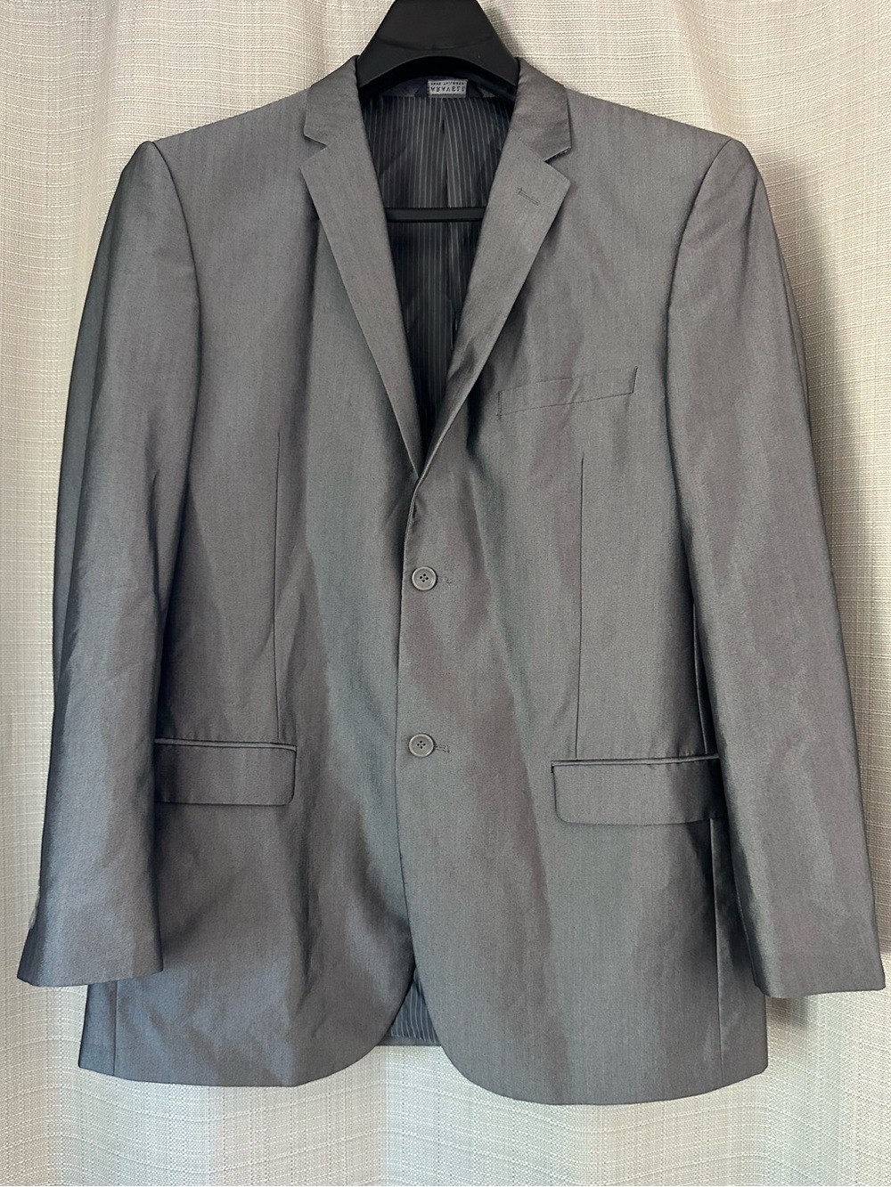 Caravelli Italy slim Classic Men's Gray Striped Two-Button Blazer 44 L